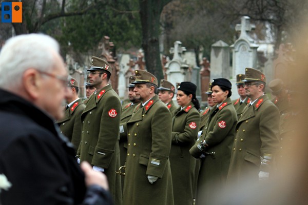 Kattintson, ha szeretné látni a többi képet!