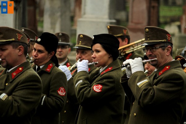 Kattintson, ha szeretné látni a többi képet!