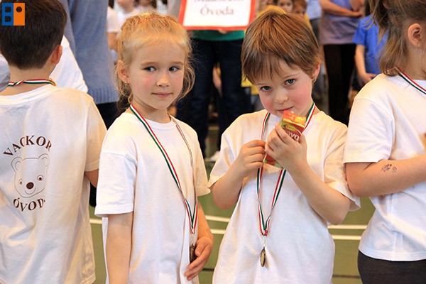 Kattintson, ha szeretné látni a többi képet!