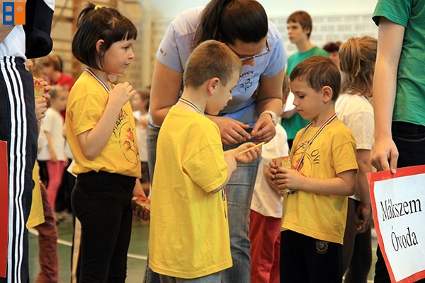 Kattintson, ha szeretné látni a többi képet!