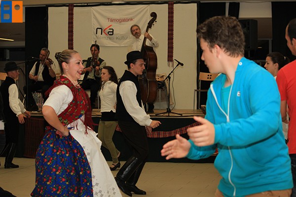 Kattintson, ha szeretné látni a többi képet!