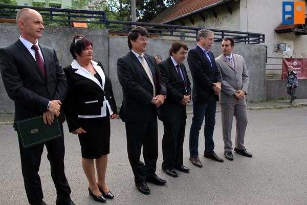 Kattintson, ha szeretné látni a többi képet!