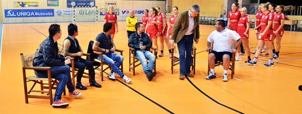 Kattintson, ha szeretné látni a többi képet!