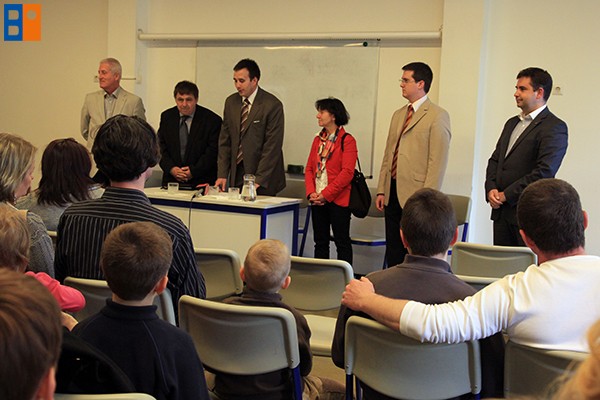 Kattintson, ha szeretné látni a többi képet!