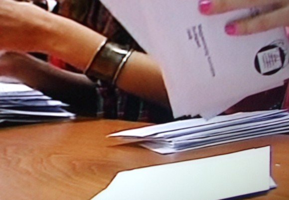 Új Alkotmány kérdőívek