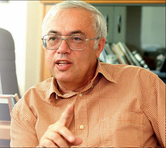 Falus_Andras_akademikus