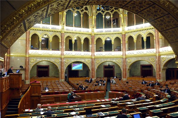 orszaggyules_parlament_plenaris_ules