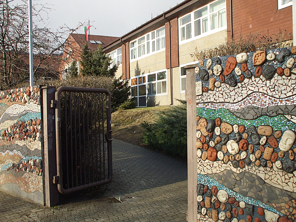 Illyes_Gimnazium_Budaors_03