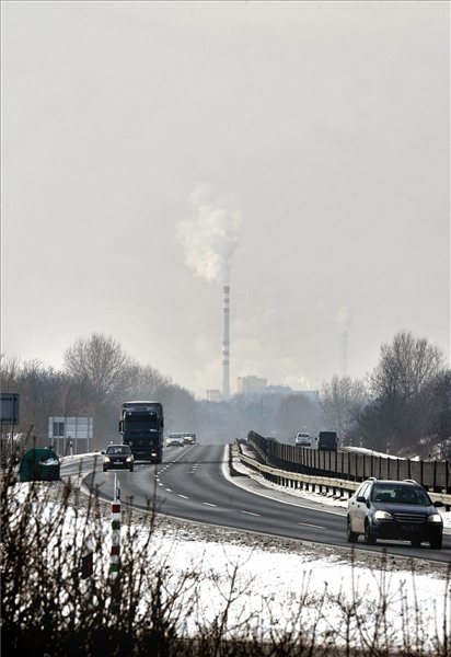 Budapest_szmogriado_szallo_por