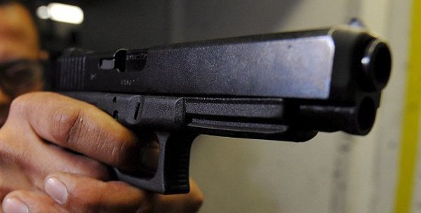 fegyver_pisztoly_fenyegetes_loves