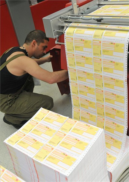 sarga_csekk_boritekolas_posta0