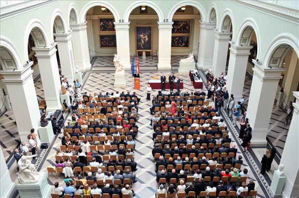 allami_kituntetesek_2012aug20