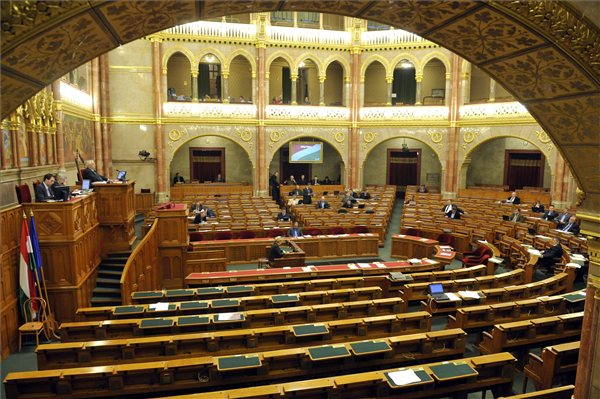 parlament_2012