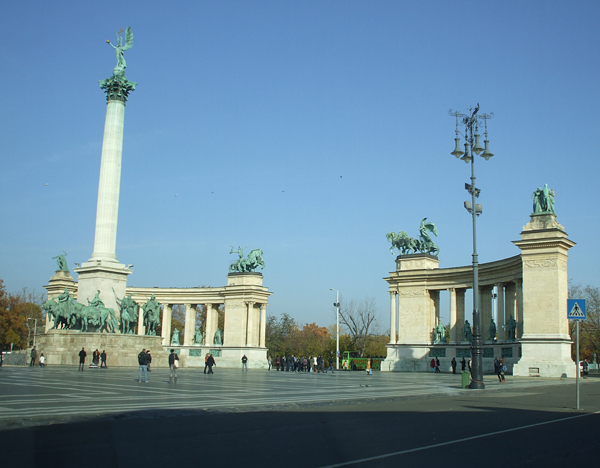 hosok_tere_budapest2012_sk0