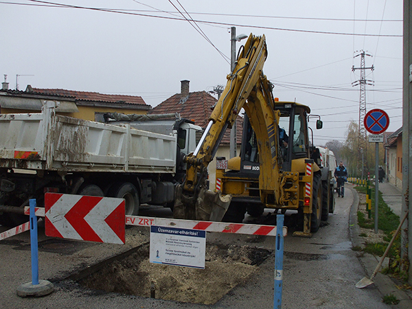 kisfaludy_u_csotores_vizmuvek2012nov_04