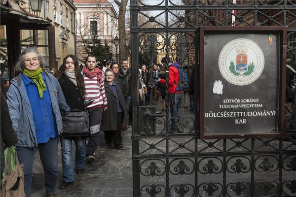 elolanc_bp_elte1_2013febr26