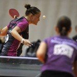 Pergel Szandra, a Budaörsi 2i játékosa (szemben) az orosz Polina Mihajlova, az SC-TTC Berlin Eastside játékosa ellen játszik a női asztalitenisz Bajnokok Ligája elődöntőjének első mérkőzésén, a budaörsi sportcsarnokban 2013. február 1-jén. MTI Fotó: Bruzák Noémi