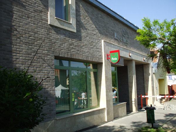 Budaors_uj_posta_2013majus_sk01