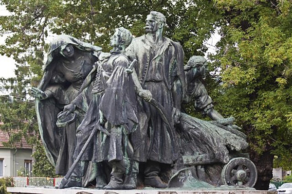 tisza_i_szobor2_esztergom