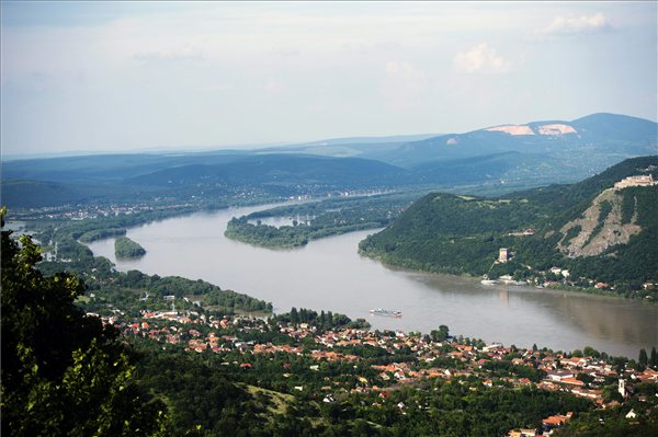 00_arviz_dunakanyar_00_2013jun9