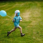 gyerek_lufi_jatek_mezo