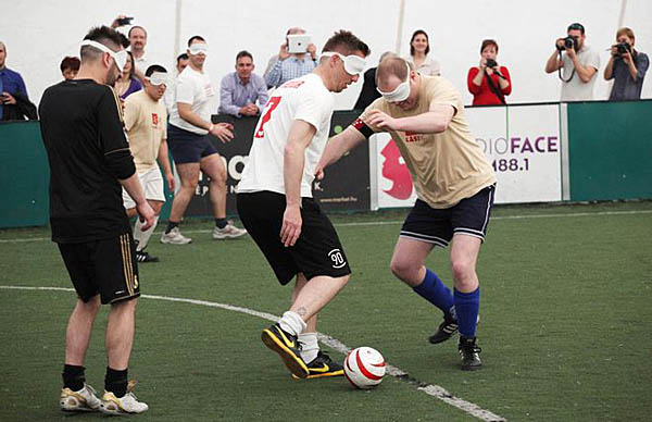 vakfoci_000_illusztr