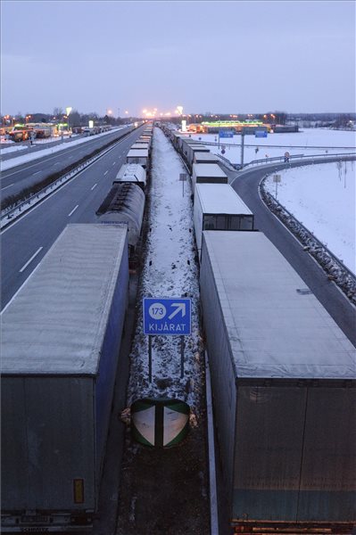 roszke_szerbia_hatar_havazas