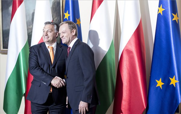 orban_viktor_donald_tusk_varso_2014majus5