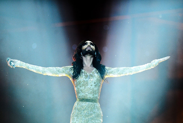 conchita_wurst_eurovizios_dalfeszt_2014
