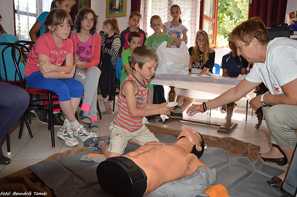 elsosegelynyujtas_dabas