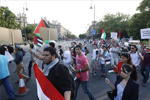 izrael_ellen_tuntettek_budapest_2014jul16