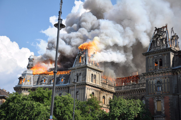 kodaly_korond_tuz_kigyulladt_haz_2014jul15