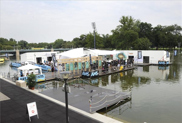 art_moments_feszt_2014