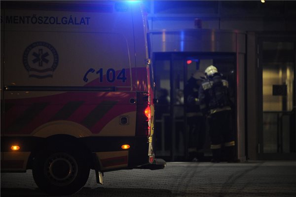 rendorseg_teve_utca_szenmonoxid_mergezes2_2014dec27