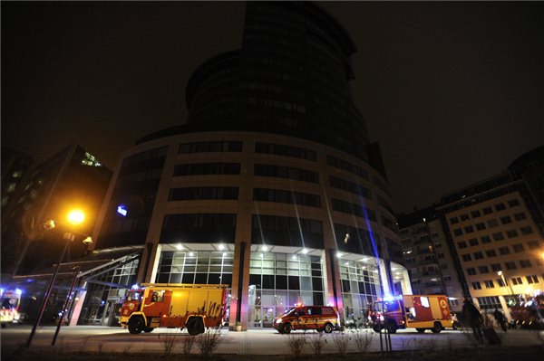 rendorseg_teve_utca_szenmonoxid_mergezes_2014dec27