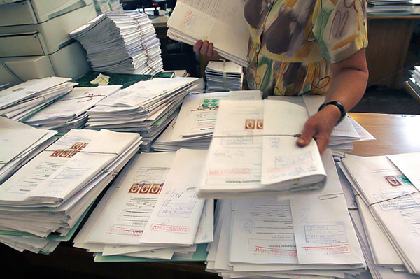 ceges_papirok_cegbirosag_gazdasag_csod_ceges_ugyintezes