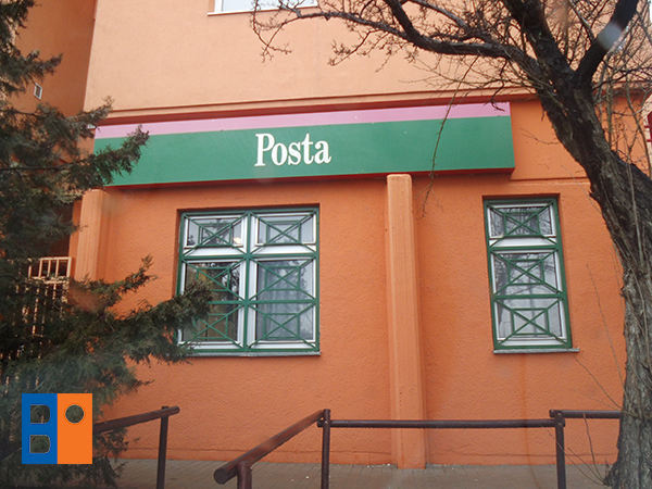 magyar_posta_budaors_08_lakotelep_kisposta_2015febr