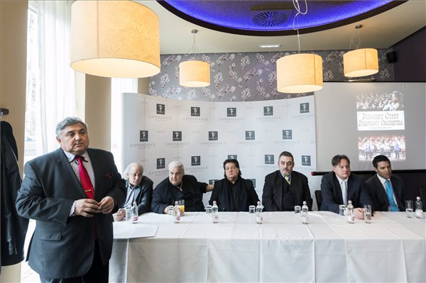 beke_farkas_nandor_100_tagu_ciganyzenekar_bp2015marc11