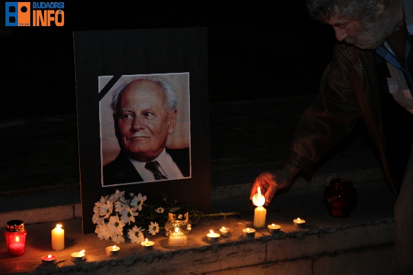 gyertyagyujtas_goncz_arpad_emlekere8