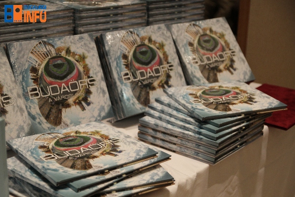 16_01_20_budaors_30_eves_budaors_konyv5