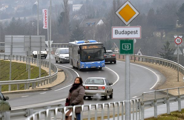 bkk_aglomeracio_buszkozlekedes_urom_fele_2016jan