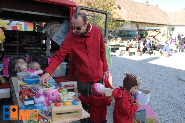 16_10_08_garazsvasar_zichy-4