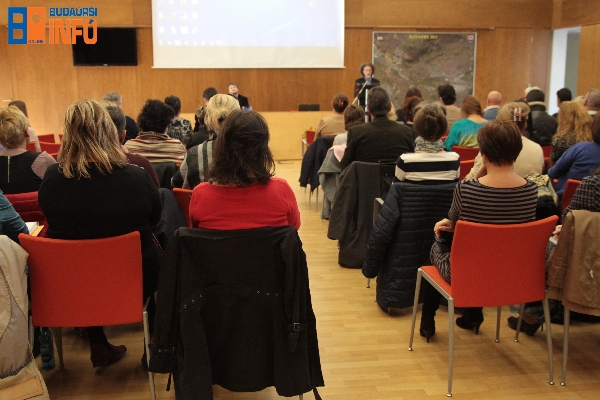 eloadas_varoshaza_16_11_22-3