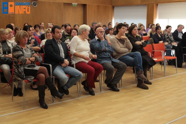 eloadas_varoshaza_16_11_22-4