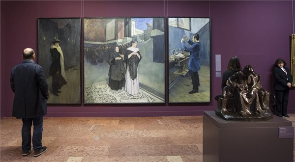  Tóth László Szépség, pénz és szellem című festménye és Gárdos Aladár Hajléktalanok című szobra a Magyar Nemzeti Galéria újrarendezett 19. századi állandó kiállításán 2016. november 9-én. MTI Fotó: Szigetváry Zsolt