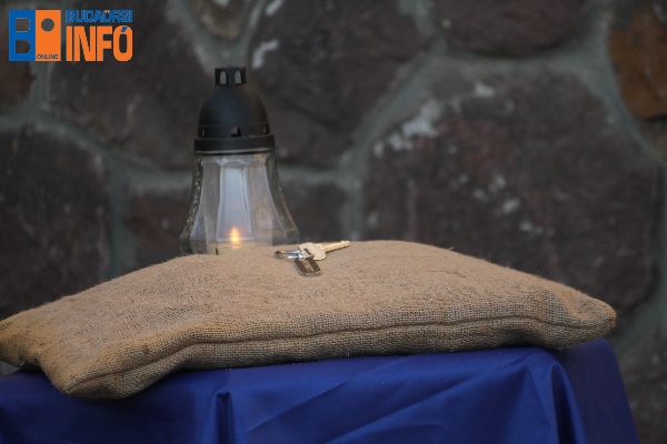 17_01_18_vonatallomas_kitelepites (19)