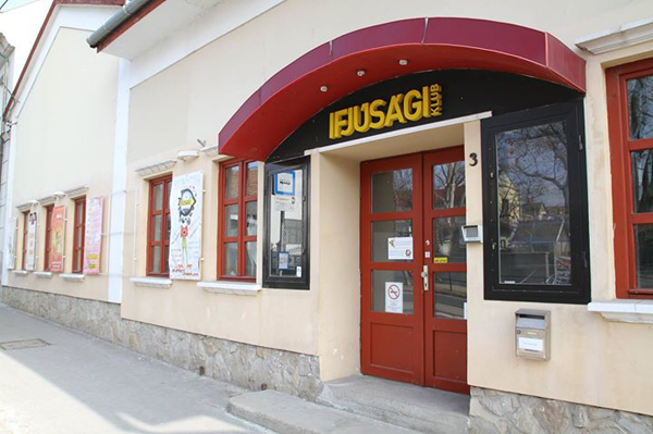 varosi_ifjuasgi_klub