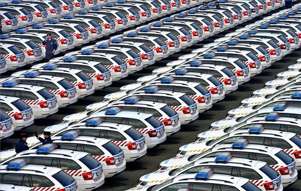 rendorseg_uj_rendorautok_2017