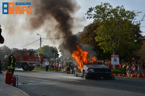 idesuss_budaors_napja_2018szept1_tuzoltok_2_ego_auto