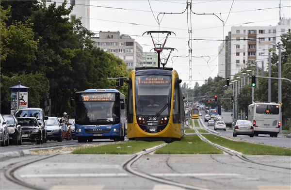 1_es_villamos_etele_ter_kozelekedes_bkk_2019jul9